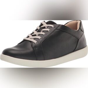 NWOB Trotters Black Leather Lace-Up Sneakers Women’s 8.5 Comfort Shoes